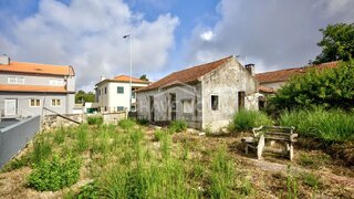 Land for sale in Vila Nova de Gaia, Portugal — €350,000