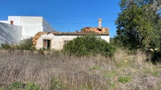 Land for sale in Loulé, Portugal — €190,000