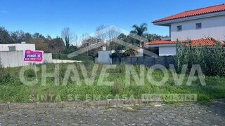 Land for sale in Vila Nova de Gaia, Portugal — €81,500