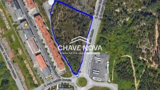 Land for sale in Oliveira de Azeméis, Portugal — €404,250