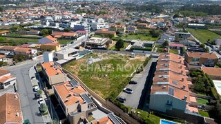 Land for sale in Vila Nova de Gaia, Portugal — €249,900