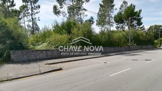 Land for sale in Santa Maria da Feira, Portugal — €482,000