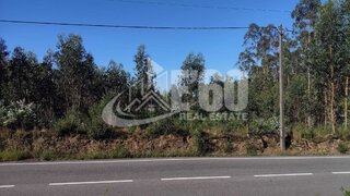 Terreno para venda em Santa Maria da Feira, Portugal — 362 000 €
