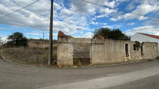 Land for sale in Santarém, Portugal — €45,000