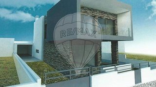 Land for sale in Almada, Portugal — €240,000