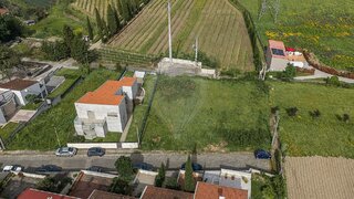 Terreno de 646 m² em Braga