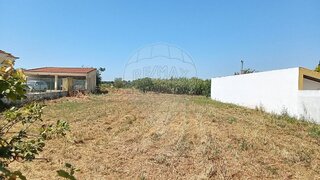 Land for sale in Azambuja, Portugal — €67,500