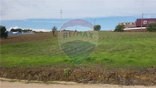 Land for sale in Arruda dos Vinhos, Portugal — €260,000