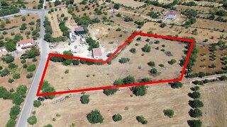 Terreno de 6840 m² em Faro