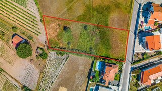 Land for sale in Caldas da Rainha, Portugal — €375,000