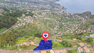 Land for sale in Câmara de Lobos, Portugal — €500,000