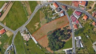 Land for sale in Santa Maria da Feira, Portugal — €155,000