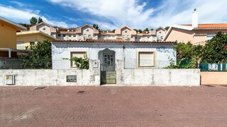 Terreno para venda em Oeiras, Portugal — 285 000 €