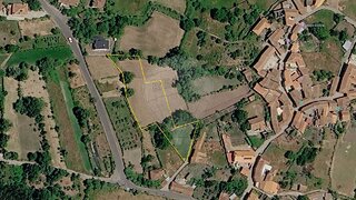Land for sale in Vouzela, Portugal — €24,450