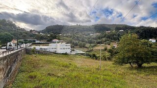 Land for sale in Arcos de Valdevez, Portugal — €80,000