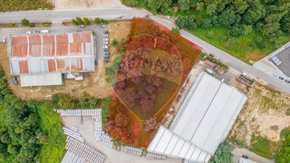 Land for sale in Felgueiras, Portugal — €293,000