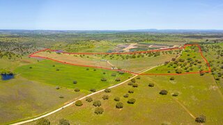 Land for sale in Alandroal, Portugal — €490,000