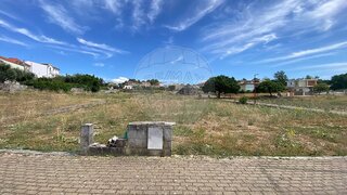 Land for sale in Seia, Portugal — €24,000