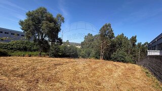 Land for sale in Felgueiras, Portugal — €80,000
