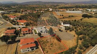 Land for sale in Fundão, Portugal — €77,000
