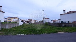 Land for sale in Cartaxo, Portugal — €56,500