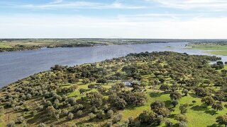 Land for sale in Alcácer do Sal, Portugal — €870,000