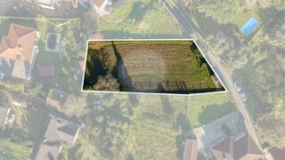 Terreno em Ponte de Lima · 1300 m² · 90 000 €