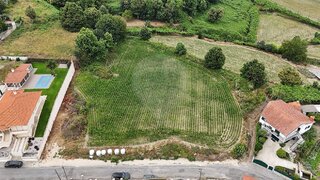 Land for sale in Felgueiras, Portugal — €225,000
