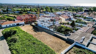 Land for sale in Espinho, Portugal — €200,000