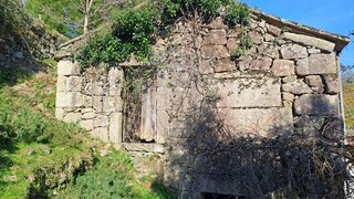 Land for sale in Arcos de Valdevez, Portugal — €42,000