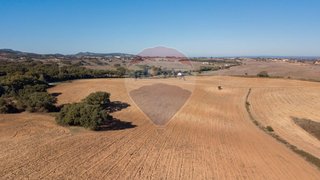 Land for sale in Santiago do Cacém, Portugal — €736,000