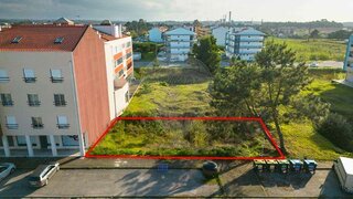 Land for sale in Marinha Grande, Portugal — €180,000