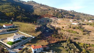 Land for sale in Lamego, Portugal — €80,000