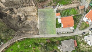 Land for sale in Póvoa de Lanhoso, Portugal — €74,900