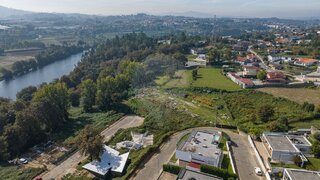 Land for sale in Amares, Portugal — €129,000