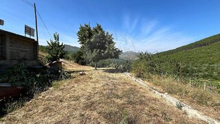 Land for sale in Covilhã, Portugal — €58,000