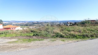 Land for sale in Felgueiras, Portugal — €250,000