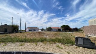 Land for sale in Seia, Portugal — €24,000