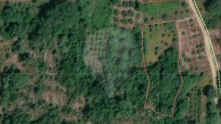 Land for sale in Porto de Mós, Portugal — €8,200