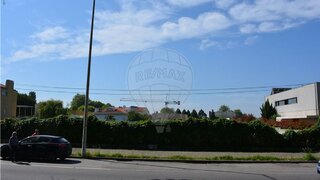 Terreno de 914 m² em Porto