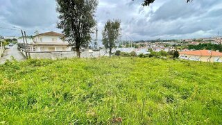 Land for sale in Oliveira de Azeméis, Portugal — €90,000