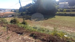 Land for sale in Oliveira de Azeméis, Portugal — €54,900