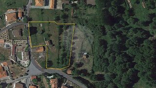 Terreno de 4688 m² em Viseu