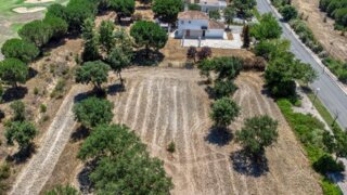 Land for sale in Benavente, Portugal — €235,000