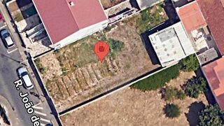 Land for sale in Amadora, Portugal — €160,000