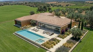 Land for sale in Loures, Portugal — €298,000