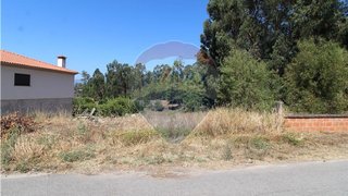 Land for sale in Tondela, Portugal — €25,000