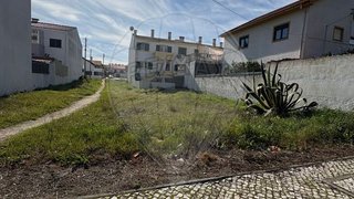 Land for sale in Sesimbra, Portugal — €110,000