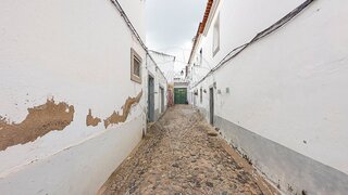 Terreno em Évora · 143 m² · 69 000 €