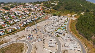 Land for sale in Óbidos, Portugal — €270,000